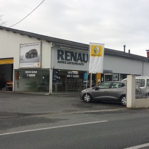 Renault garage2