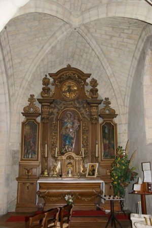 Autel dédié à la Vierge